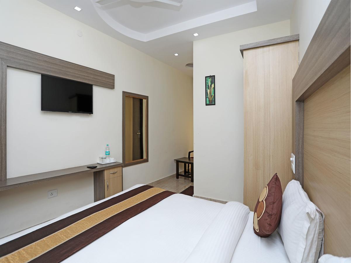Hotel Kss Inn Doiwāla Extérieur photo